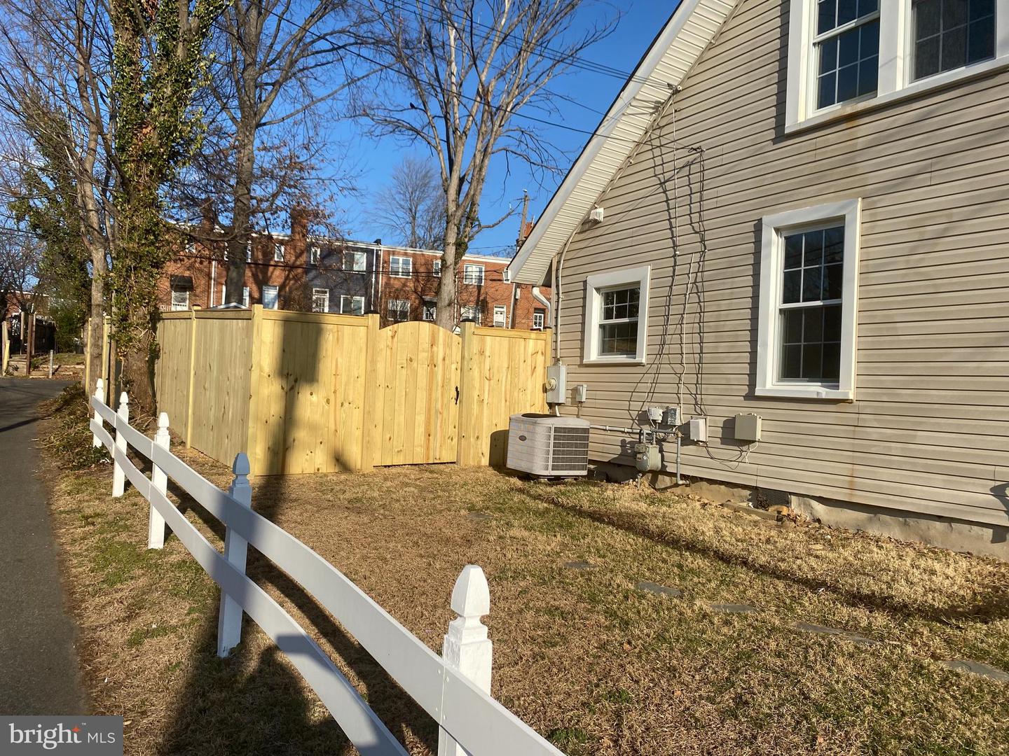 104 E GLEBE RD, ALEXANDRIA, Virginia 22305, 2 Bedrooms Bedrooms, ,1 BathroomBathrooms,Residential,For sale,104 E GLEBE RD,VAAX2051932 MLS # VAAX2051932