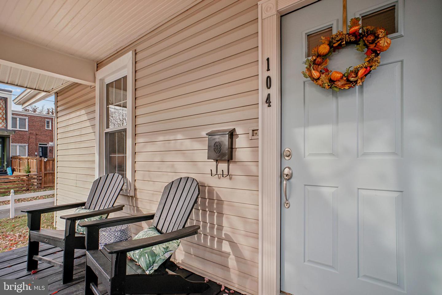 104 E GLEBE RD, ALEXANDRIA, Virginia 22305, 2 Bedrooms Bedrooms, ,1 BathroomBathrooms,Residential,For sale,104 E GLEBE RD,VAAX2051932 MLS # VAAX2051932