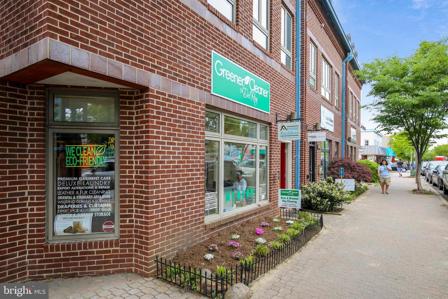 104 E GLEBE RD, ALEXANDRIA, Virginia 22305, 2 Bedrooms Bedrooms, ,1 BathroomBathrooms,Residential,For sale,104 E GLEBE RD,VAAX2051932 MLS # VAAX2051932