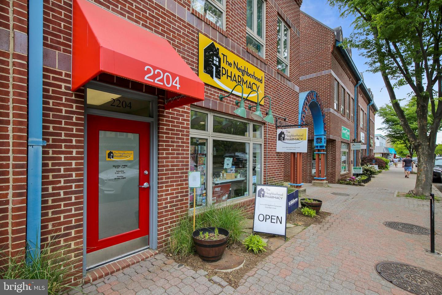 104 E GLEBE RD, ALEXANDRIA, Virginia 22305, 2 Bedrooms Bedrooms, ,1 BathroomBathrooms,Residential,For sale,104 E GLEBE RD,VAAX2051932 MLS # VAAX2051932