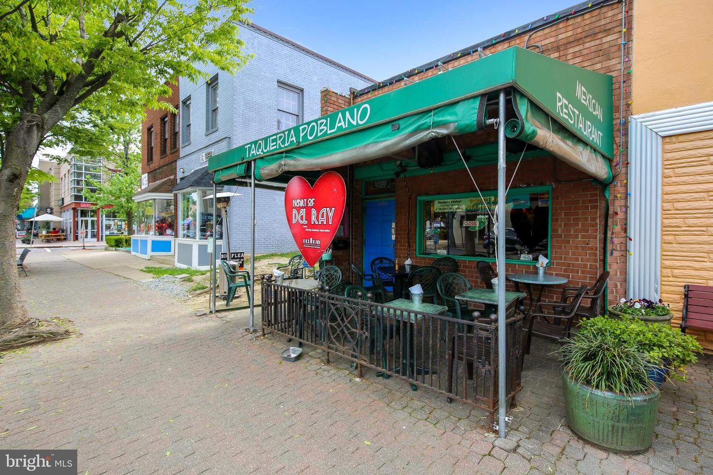 104 E GLEBE RD, ALEXANDRIA, Virginia 22305, 2 Bedrooms Bedrooms, ,1 BathroomBathrooms,Residential,For sale,104 E GLEBE RD,VAAX2051932 MLS # VAAX2051932