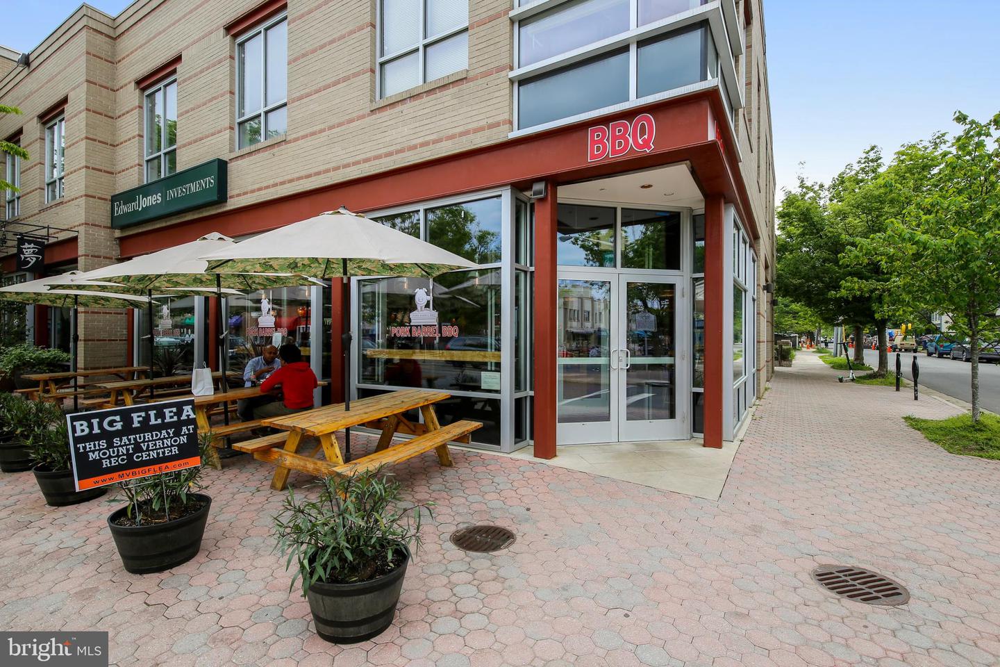 104 E GLEBE RD, ALEXANDRIA, Virginia 22305, 2 Bedrooms Bedrooms, ,1 BathroomBathrooms,Residential,For sale,104 E GLEBE RD,VAAX2051932 MLS # VAAX2051932