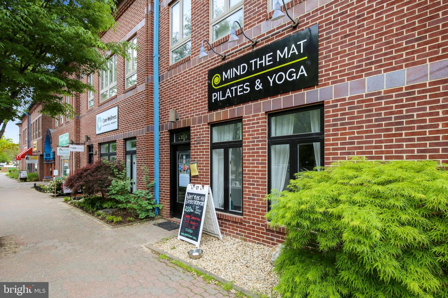 104 E GLEBE RD, ALEXANDRIA, Virginia 22305, 2 Bedrooms Bedrooms, ,1 BathroomBathrooms,Residential,For sale,104 E GLEBE RD,VAAX2051932 MLS # VAAX2051932