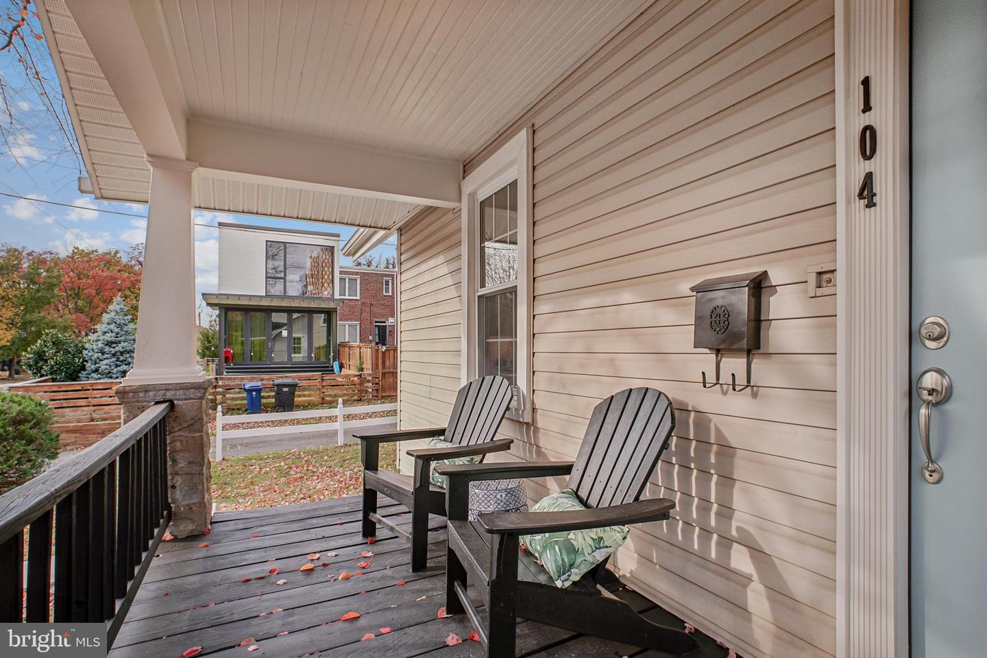 104 E GLEBE RD, ALEXANDRIA, Virginia 22305, 2 Bedrooms Bedrooms, ,1 BathroomBathrooms,Residential,For sale,104 E GLEBE RD,VAAX2051932 MLS # VAAX2051932