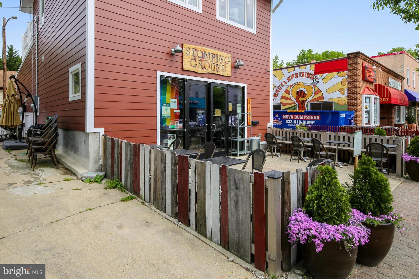 104 E GLEBE RD, ALEXANDRIA, Virginia 22305, 2 Bedrooms Bedrooms, ,1 BathroomBathrooms,Residential,For sale,104 E GLEBE RD,VAAX2051932 MLS # VAAX2051932