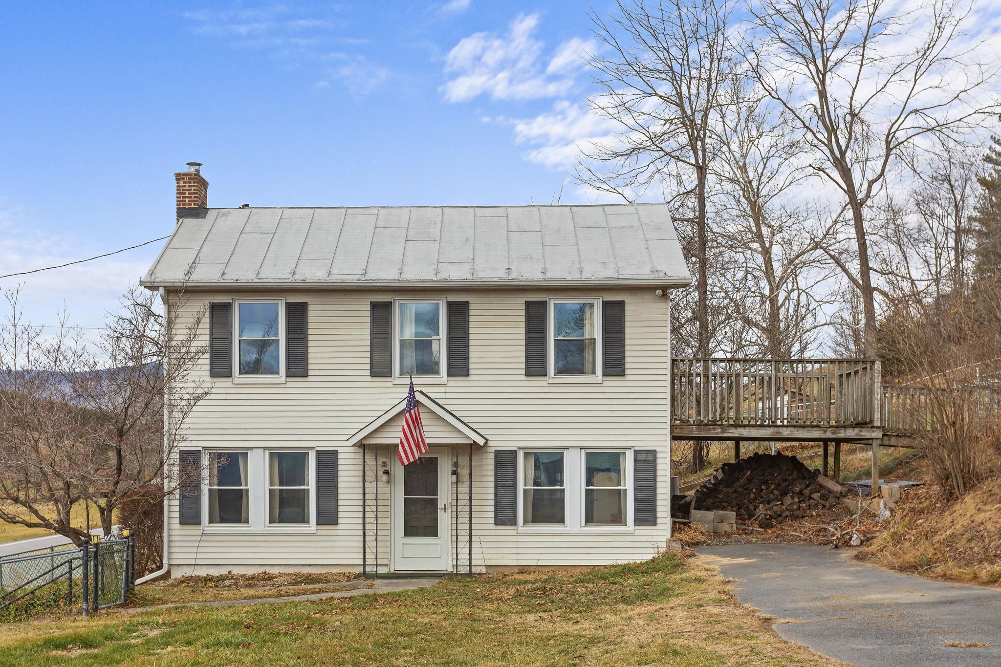 157 BUFFALO GAP HWY, CHURCHVILLE, Virginia 24421, 3 Bedrooms Bedrooms, ,1 BathroomBathrooms,Residential,157 BUFFALO GAP HWY,672222 MLS # 672222