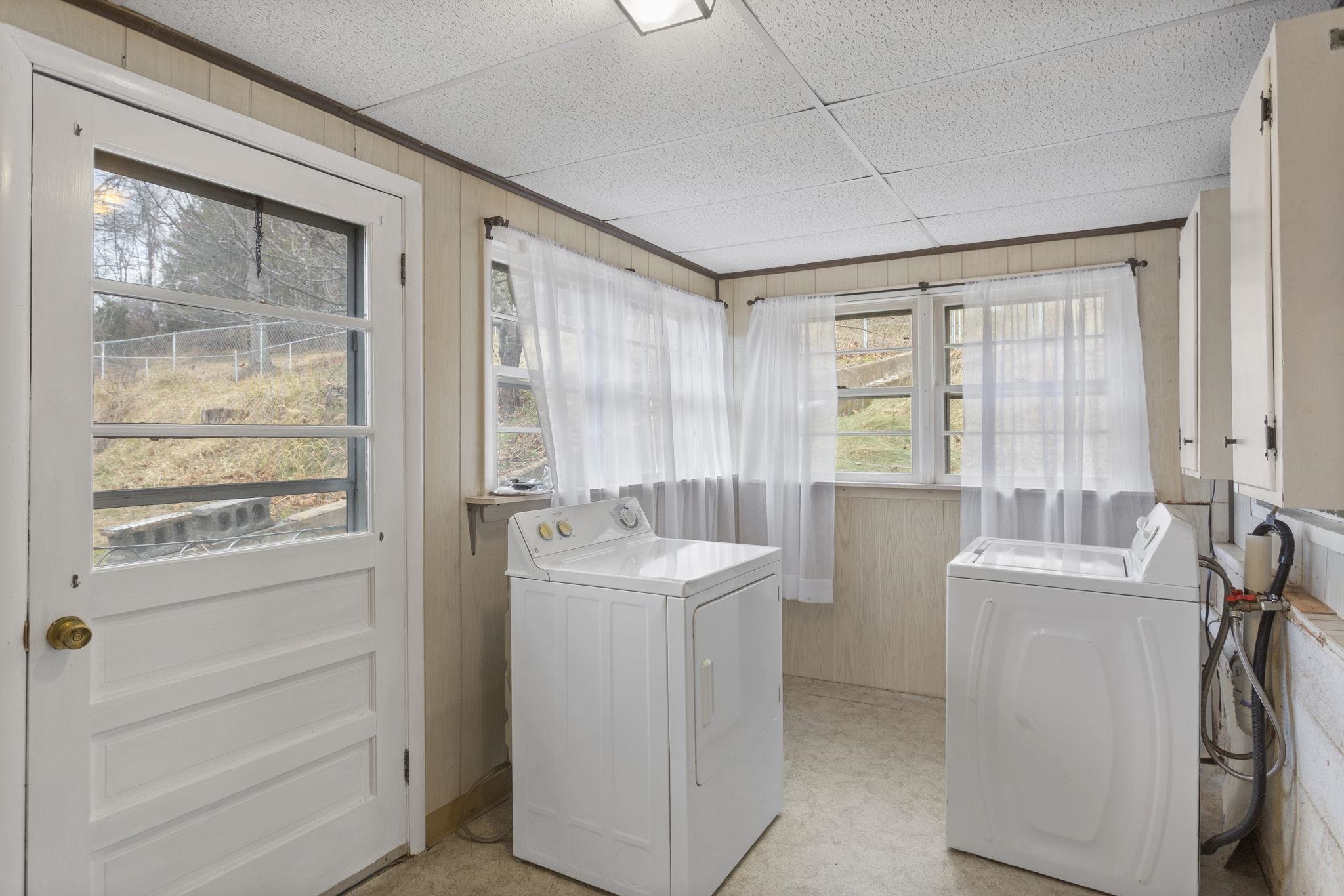 157 BUFFALO GAP HWY, CHURCHVILLE, Virginia 24421, 3 Bedrooms Bedrooms, ,1 BathroomBathrooms,Residential,157 BUFFALO GAP HWY,672222 MLS # 672222