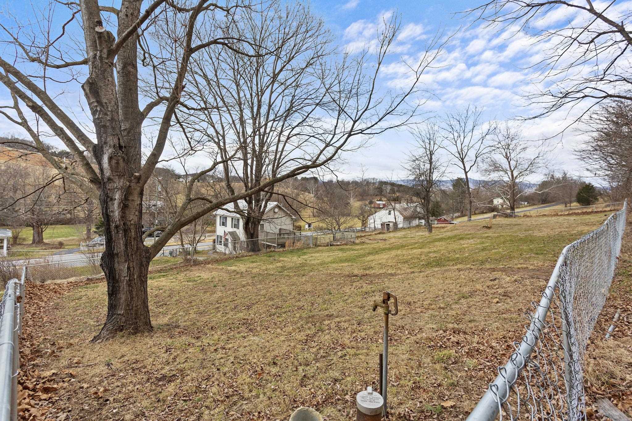 157 BUFFALO GAP HWY, CHURCHVILLE, Virginia 24421, 3 Bedrooms Bedrooms, ,1 BathroomBathrooms,Residential,157 BUFFALO GAP HWY,672222 MLS # 672222