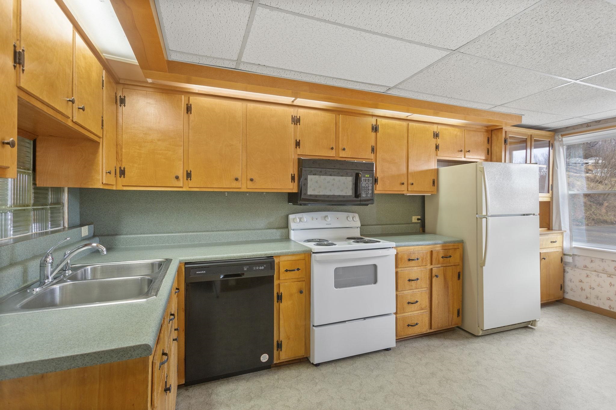 157 BUFFALO GAP HWY, CHURCHVILLE, Virginia 24421, 3 Bedrooms Bedrooms, ,1 BathroomBathrooms,Residential,157 BUFFALO GAP HWY,672222 MLS # 672222