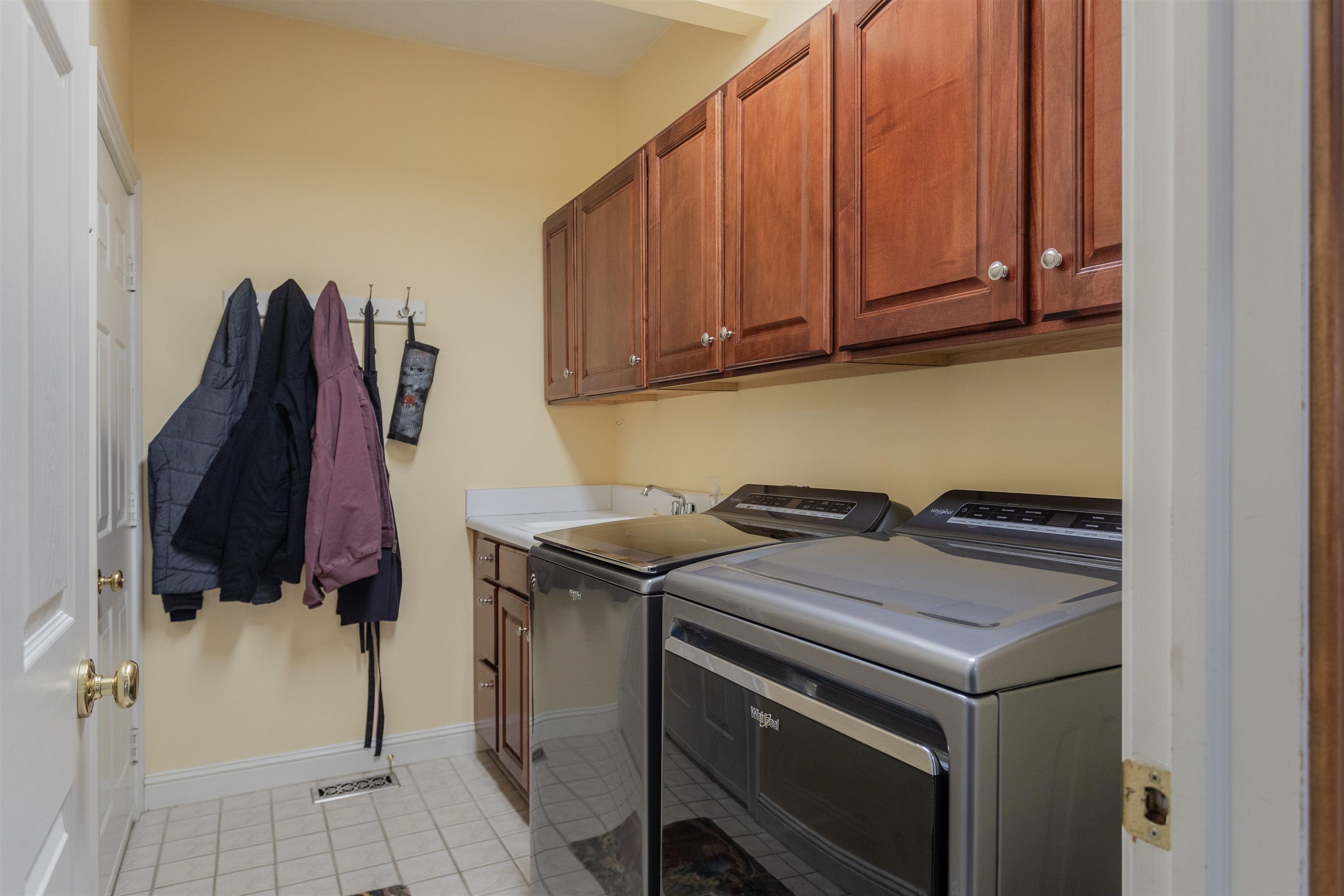 3080 BRIARWOOD CT, ROCKINGHAM, Virginia 22801, 3 Bedrooms Bedrooms, ,3 BathroomsBathrooms,Residential,3080 BRIARWOOD CT,672225 MLS # 672225 3080 BRIARWOOD CT, ROCKINGHAM, Virginia 22801, 3 Bedrooms Bedrooms, ,3 BathroomsBathrooms,Residential,3080 BRIARWOOD CT,672225 MLS # 672225