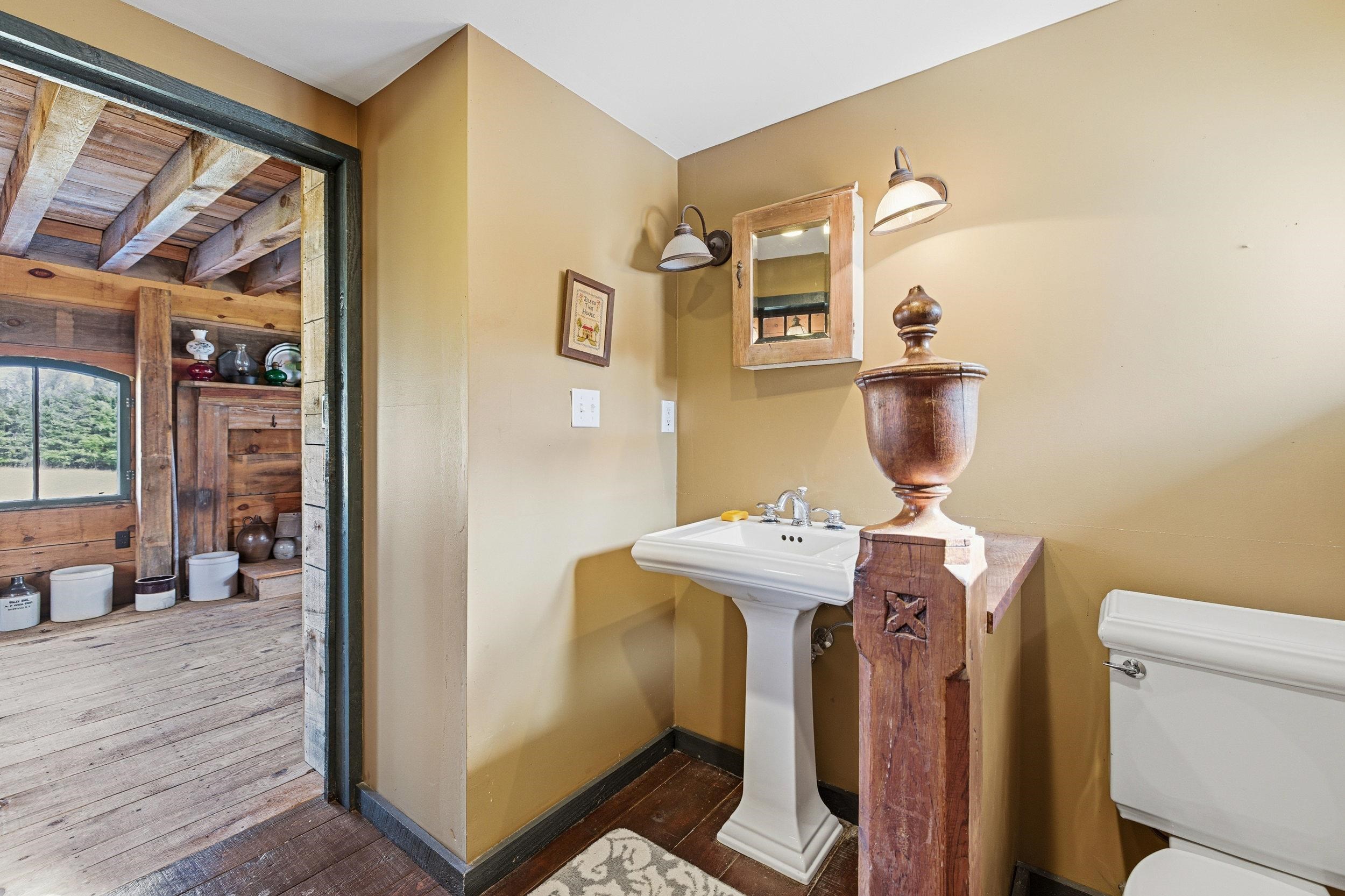 1159 PINE GROVE RD, STANLEY, Virginia 22851, 3 Bedrooms Bedrooms, ,1 BathroomBathrooms,Residential,1159 PINE GROVE RD,672228 MLS # 672228