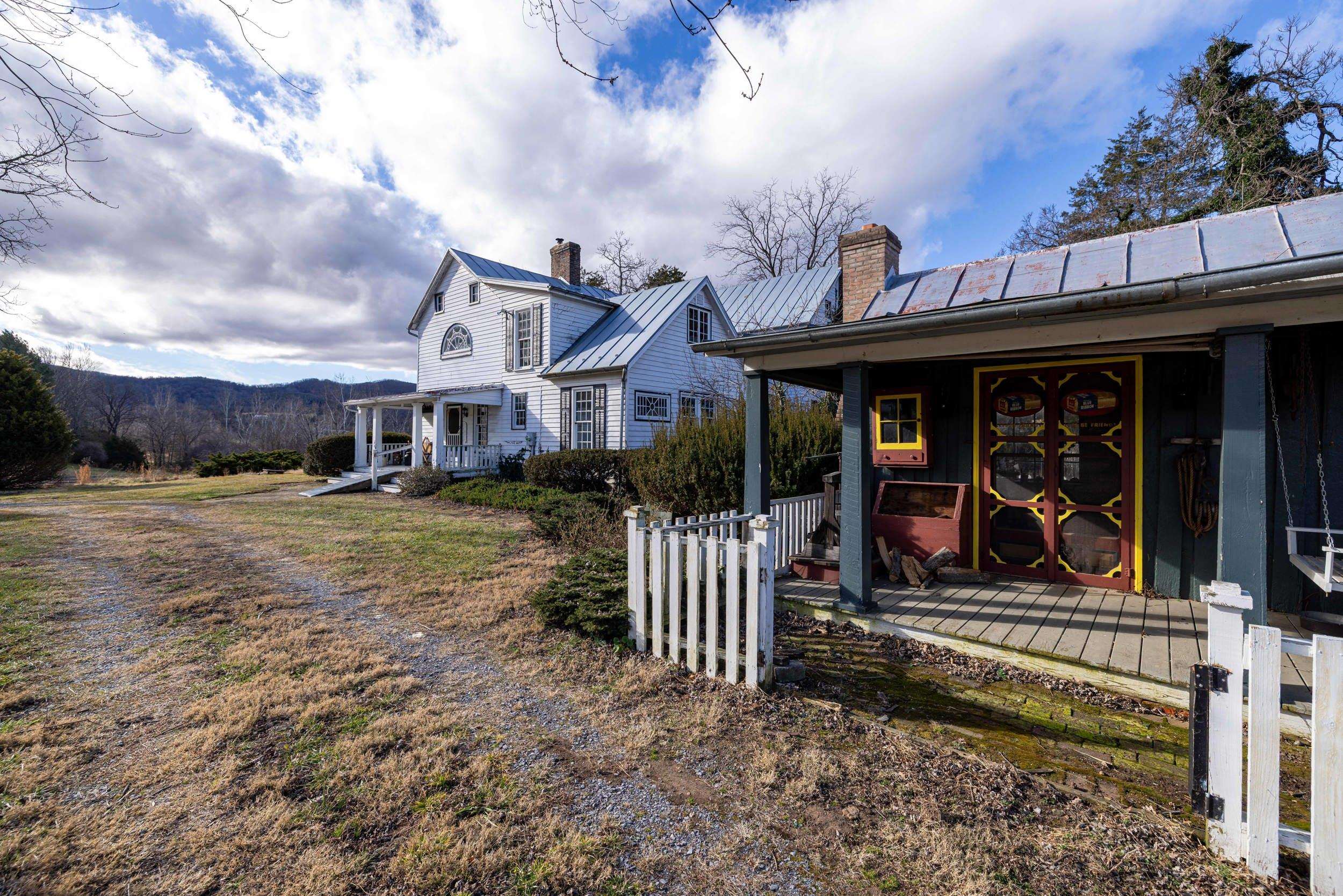 1159 PINE GROVE RD, STANLEY, Virginia 22851, 3 Bedrooms Bedrooms, ,1 BathroomBathrooms,Residential,1159 PINE GROVE RD,672228 MLS # 672228