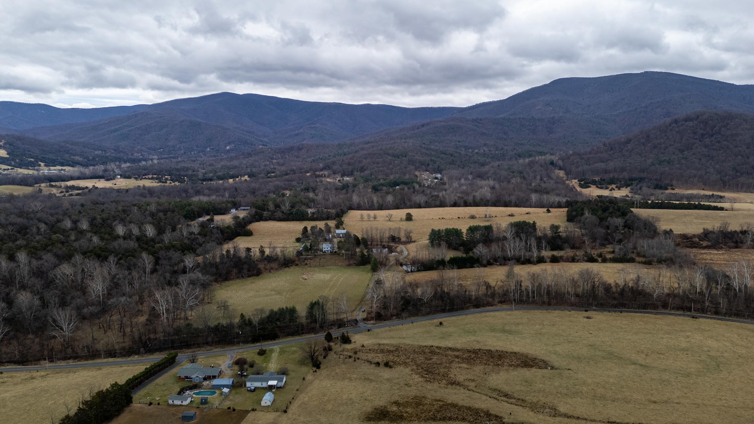 1159 PINE GROVE RD, STANLEY, Virginia 22851, 3 Bedrooms Bedrooms, ,1 BathroomBathrooms,Residential,1159 PINE GROVE RD,672228 MLS # 672228