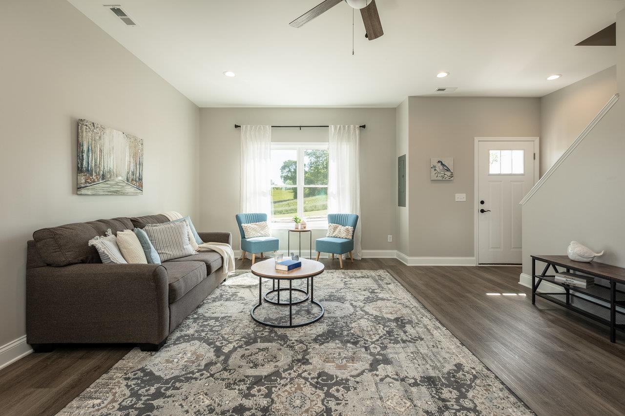 618 ZEPHYR DR, ROCKINGHAM, Virginia 22801, 3 Bedrooms Bedrooms, ,2 BathroomsBathrooms,Residential,618 ZEPHYR DR,672229 MLS # 672229