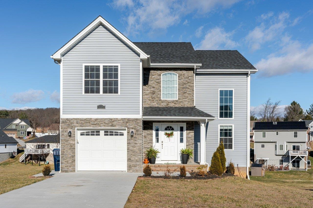 4235 MERINO LN, ROCKINGHAM, Virginia 22802, 3 Bedrooms Bedrooms, ,2 BathroomsBathrooms,Residential,4235 MERINO LN,672237 MLS # 672237