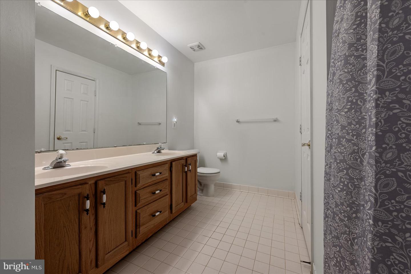 6170 OAKLAWN LN, WOODBRIDGE, Virginia 22193, 5 Bedrooms Bedrooms, ,2 BathroomsBathrooms,Residential,For sale,6170 OAKLAWN LN,VAPW2108184 MLS # VAPW2108184 6170 OAKLAWN LN, WOODBRIDGE, Virginia 22193, 5 Bedrooms Bedrooms, ,2 BathroomsBathrooms,Residential,For sale,6170 OAKLAWN LN,VAPW2108184 MLS # VAPW2108184