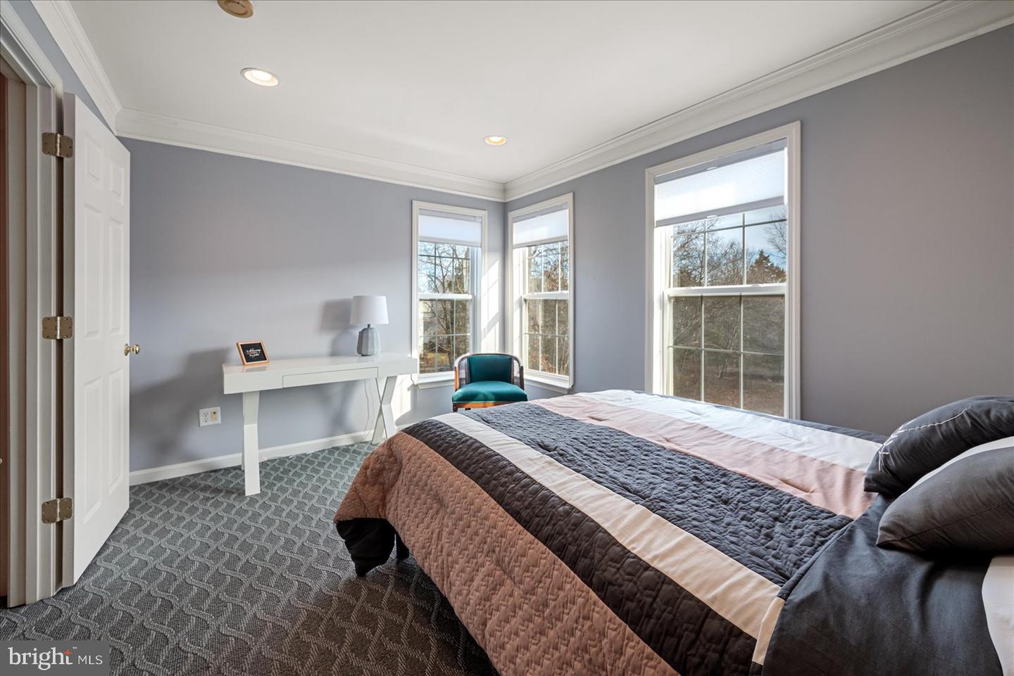 25542 DONEGAL DR, CHANTILLY, Virginia 20152, 3 Bedrooms Bedrooms, ,2 BathroomsBathrooms,Residential,For sale,25542 DONEGAL DR,VALO2111796 MLS # VALO2111796