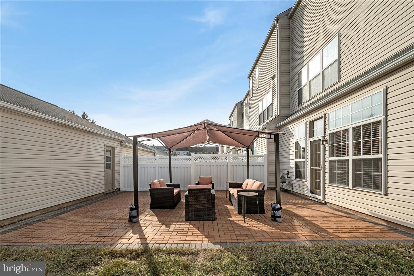 25542 DONEGAL DR, CHANTILLY, Virginia 20152, 3 Bedrooms Bedrooms, ,2 BathroomsBathrooms,Residential,For sale,25542 DONEGAL DR,VALO2111796 MLS # VALO2111796