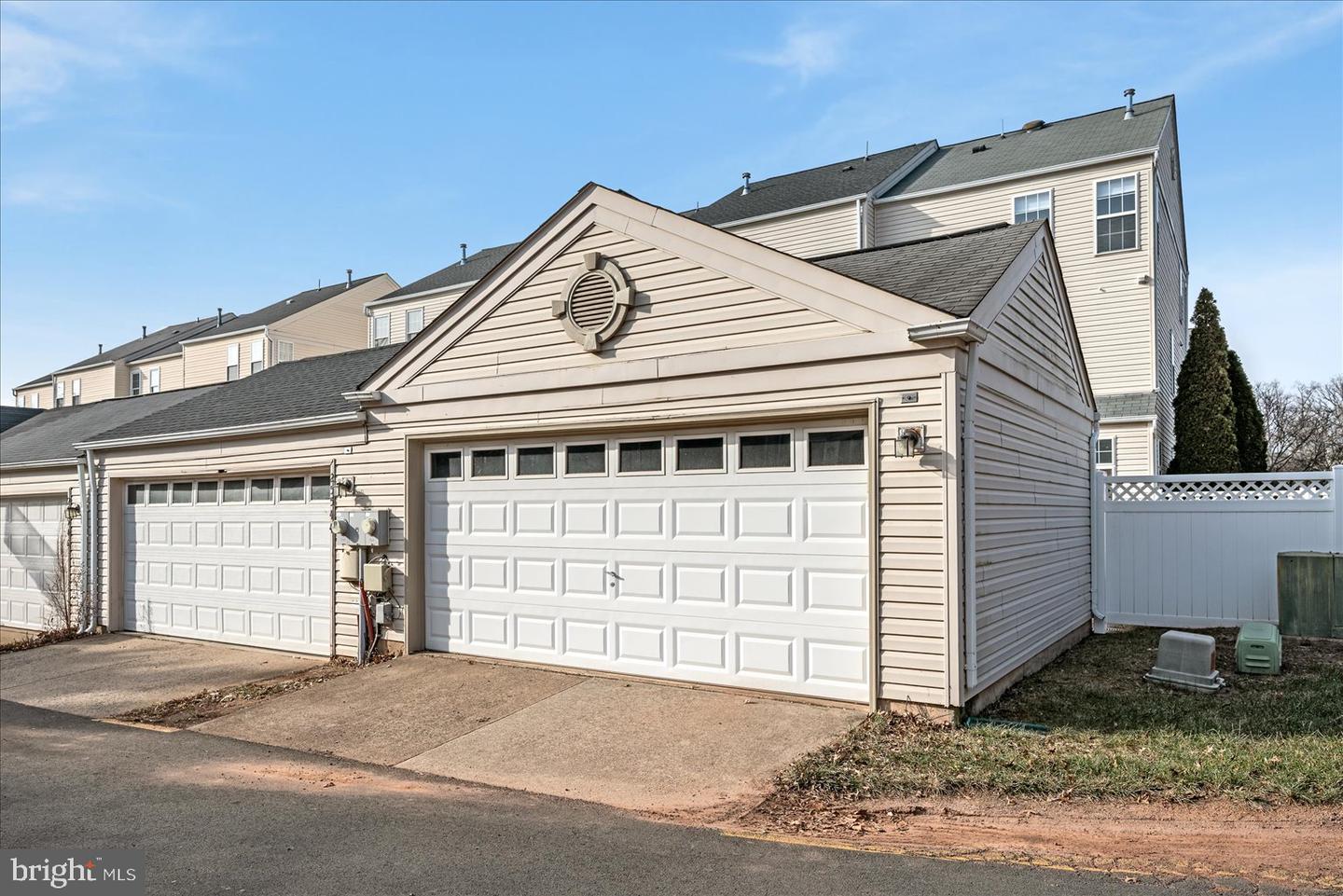 25542 DONEGAL DR, CHANTILLY, Virginia 20152, 3 Bedrooms Bedrooms, ,2 BathroomsBathrooms,Residential,For sale,25542 DONEGAL DR,VALO2111796 MLS # VALO2111796