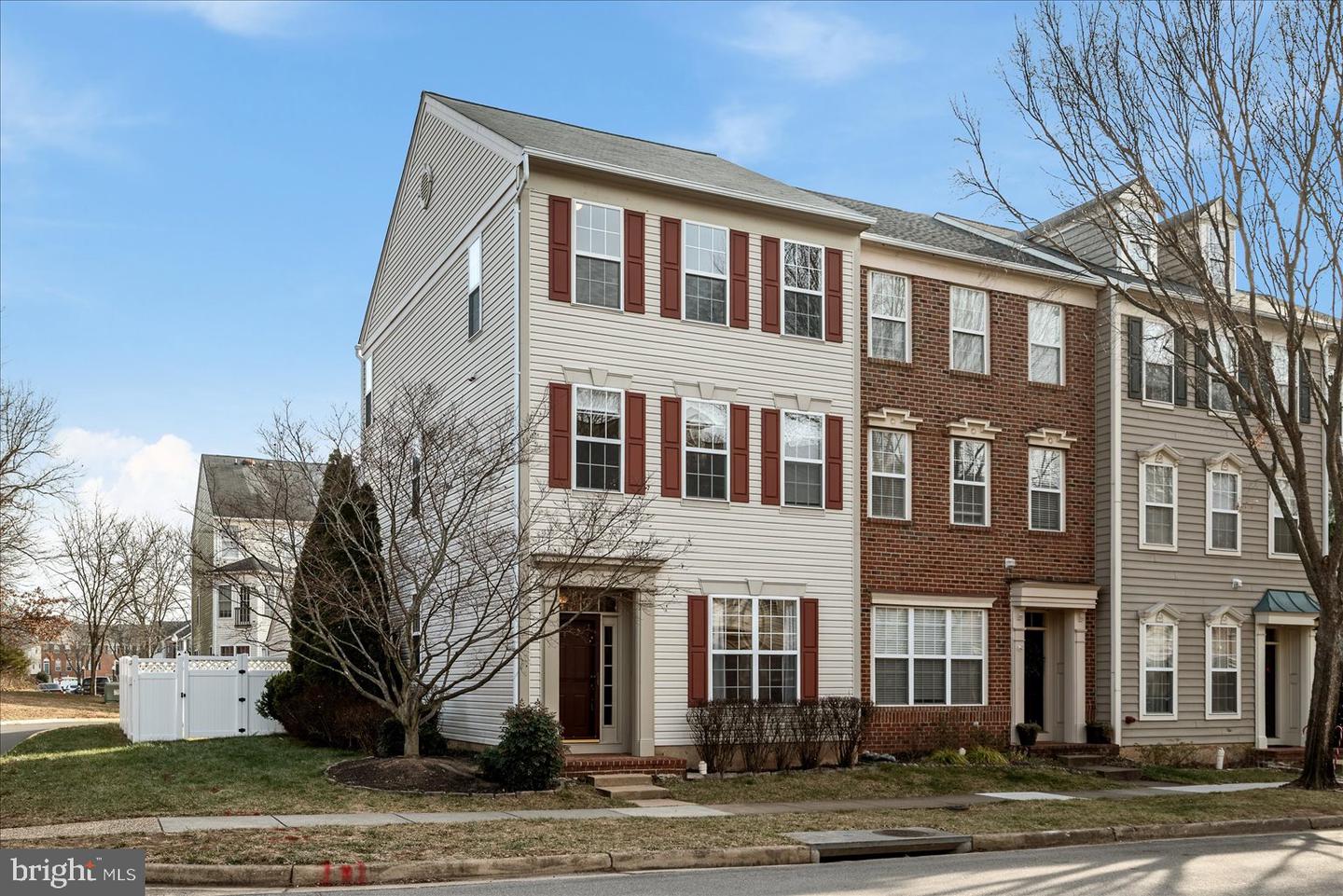 25542 DONEGAL DR, CHANTILLY, Virginia 20152, 3 Bedrooms Bedrooms, ,2 BathroomsBathrooms,Residential,For sale,25542 DONEGAL DR,VALO2111796 MLS # VALO2111796