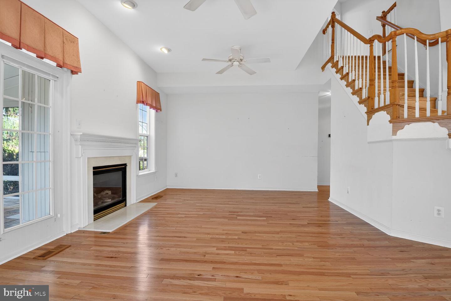 4734 FEATURE OAK WAY, FAIRFAX, Virginia 22032, 5 Bedrooms Bedrooms, ,5 BathroomsBathrooms,Residential,For sale,4734 FEATURE OAK WAY,VAFX2280858 MLS # VAFX2280858