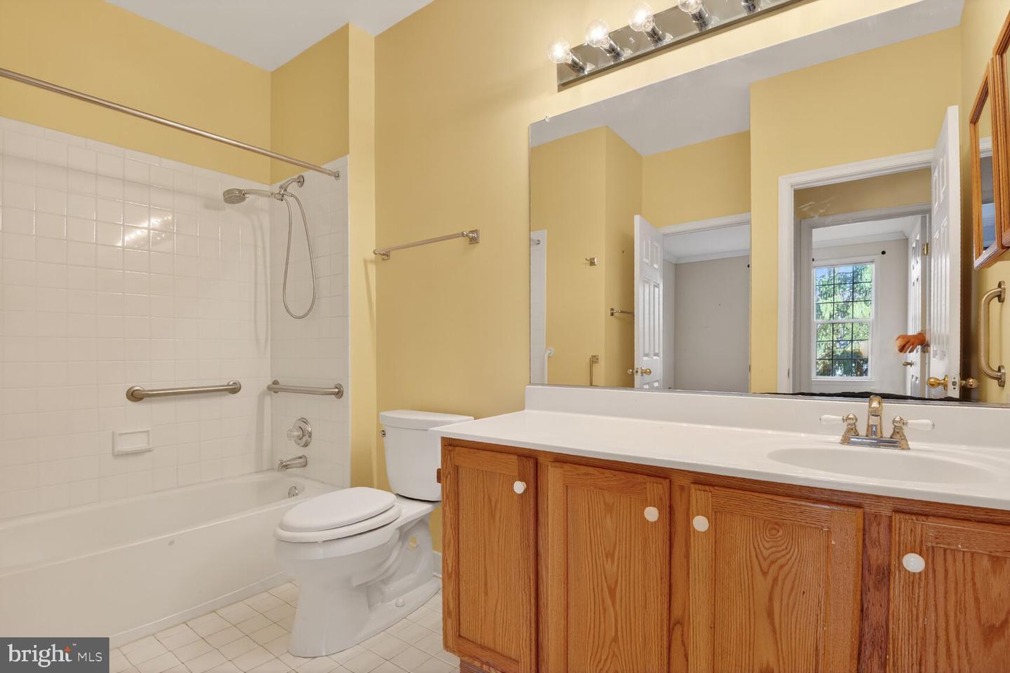 4734 FEATURE OAK WAY, FAIRFAX, Virginia 22032, 5 Bedrooms Bedrooms, ,5 BathroomsBathrooms,Residential,For sale,4734 FEATURE OAK WAY,VAFX2280858 MLS # VAFX2280858