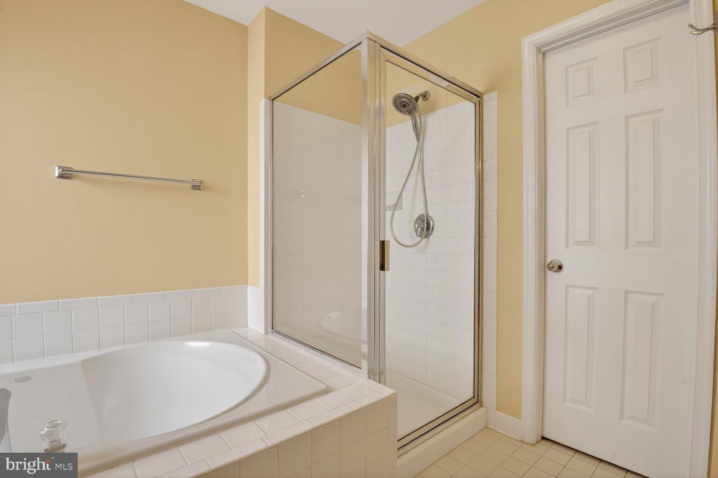 4734 FEATURE OAK WAY, FAIRFAX, Virginia 22032, 5 Bedrooms Bedrooms, ,5 BathroomsBathrooms,Residential,For sale,4734 FEATURE OAK WAY,VAFX2280858 MLS # VAFX2280858