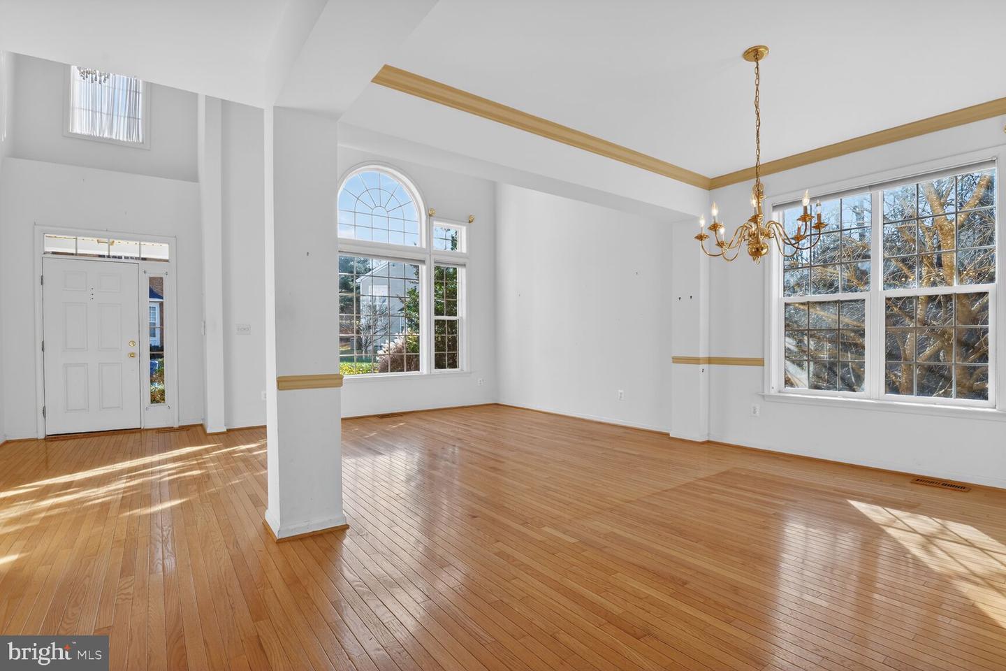 4734 FEATURE OAK WAY, FAIRFAX, Virginia 22032, 5 Bedrooms Bedrooms, ,5 BathroomsBathrooms,Residential,For sale,4734 FEATURE OAK WAY,VAFX2280858 MLS # VAFX2280858