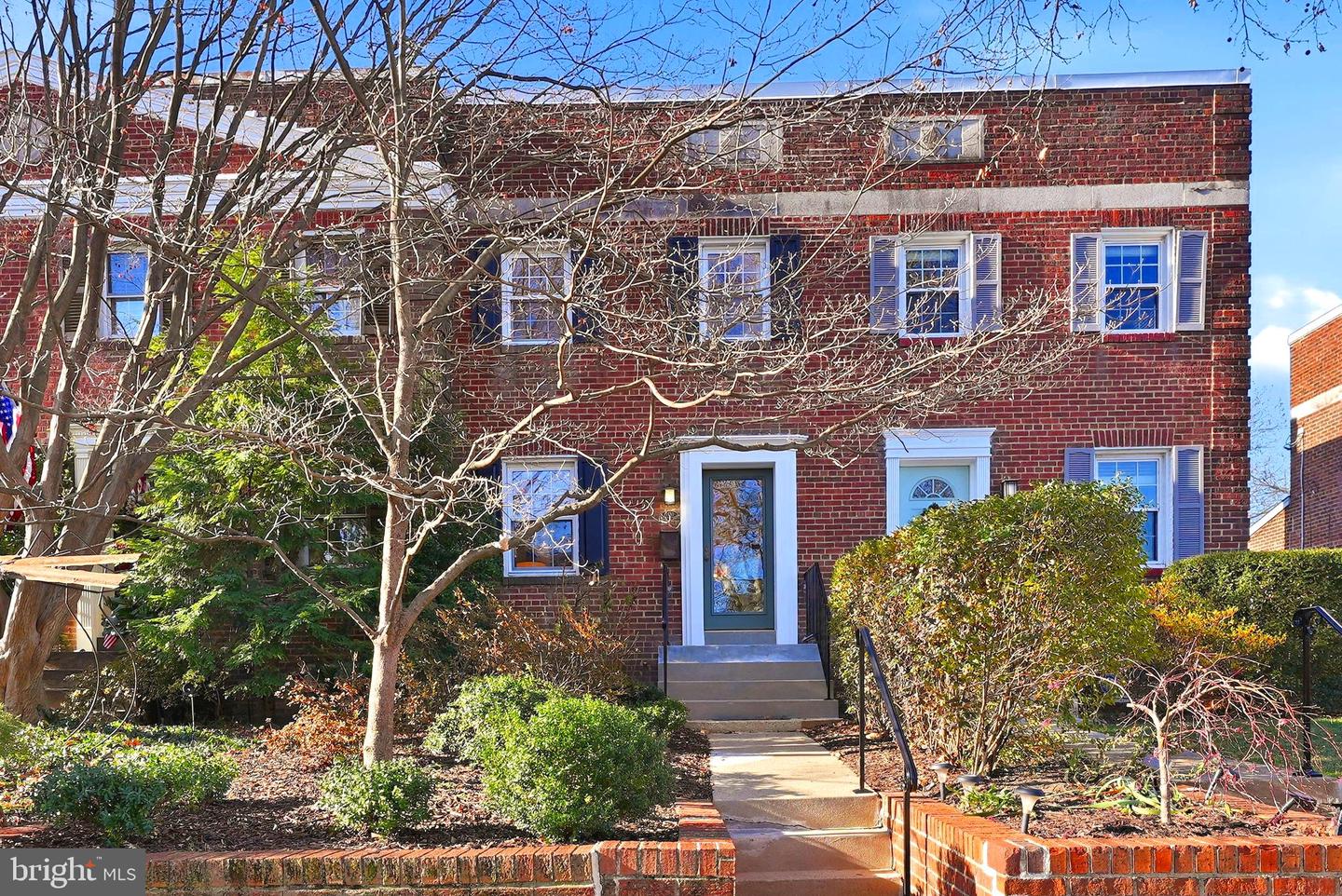 1130 COLONIAL AVE, ALEXANDRIA, Virginia 22314, 2 Bedrooms Bedrooms, ,2 BathroomsBathrooms,Residential,For sale,1130 COLONIAL AVE,VAAX2052162 MLS # VAAX2052162 1130 COLONIAL AVE, ALEXANDRIA, Virginia 22314, 2 Bedrooms Bedrooms, ,2 BathroomsBathrooms,Residential,For sale,1130 COLONIAL AVE,VAAX2052162 MLS # VAAX2052162