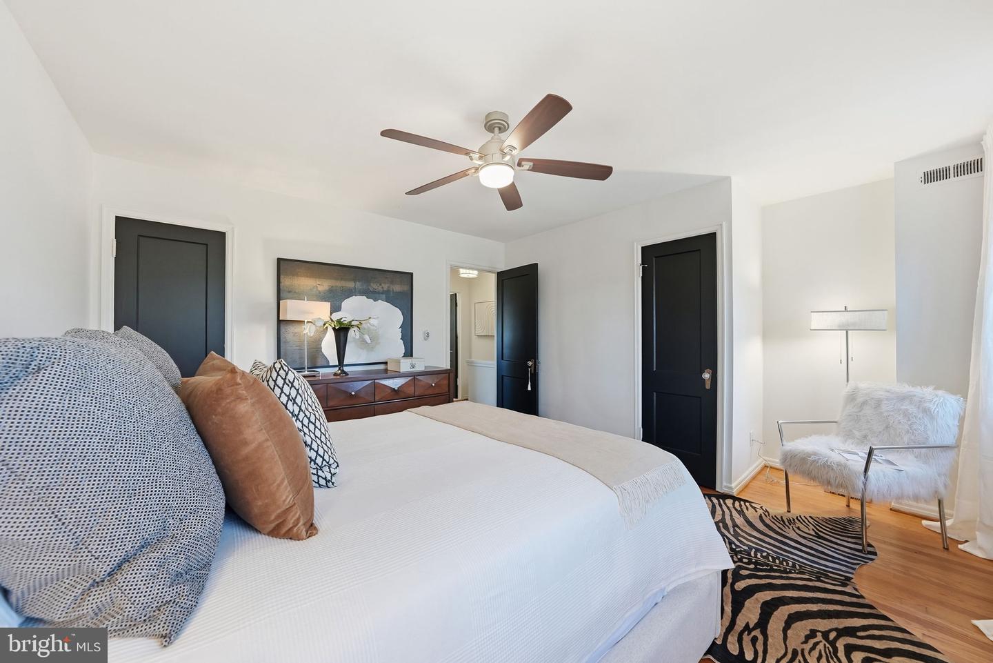 1130 COLONIAL AVE, ALEXANDRIA, Virginia 22314, 2 Bedrooms Bedrooms, ,2 BathroomsBathrooms,Residential,For sale,1130 COLONIAL AVE,VAAX2052162 MLS # VAAX2052162 1130 COLONIAL AVE, ALEXANDRIA, Virginia 22314, 2 Bedrooms Bedrooms, ,2 BathroomsBathrooms,Residential,For sale,1130 COLONIAL AVE,VAAX2052162 MLS # VAAX2052162