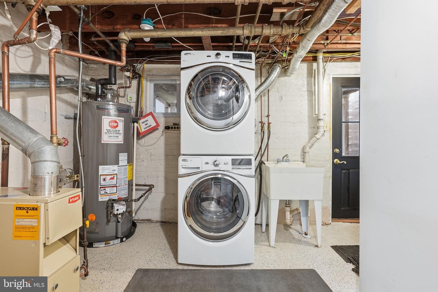 1130 COLONIAL AVE, ALEXANDRIA, Virginia 22314, 2 Bedrooms Bedrooms, ,2 BathroomsBathrooms,Residential,For sale,1130 COLONIAL AVE,VAAX2052162 MLS # VAAX2052162 1130 COLONIAL AVE, ALEXANDRIA, Virginia 22314, 2 Bedrooms Bedrooms, ,2 BathroomsBathrooms,Residential,For sale,1130 COLONIAL AVE,VAAX2052162 MLS # VAAX2052162