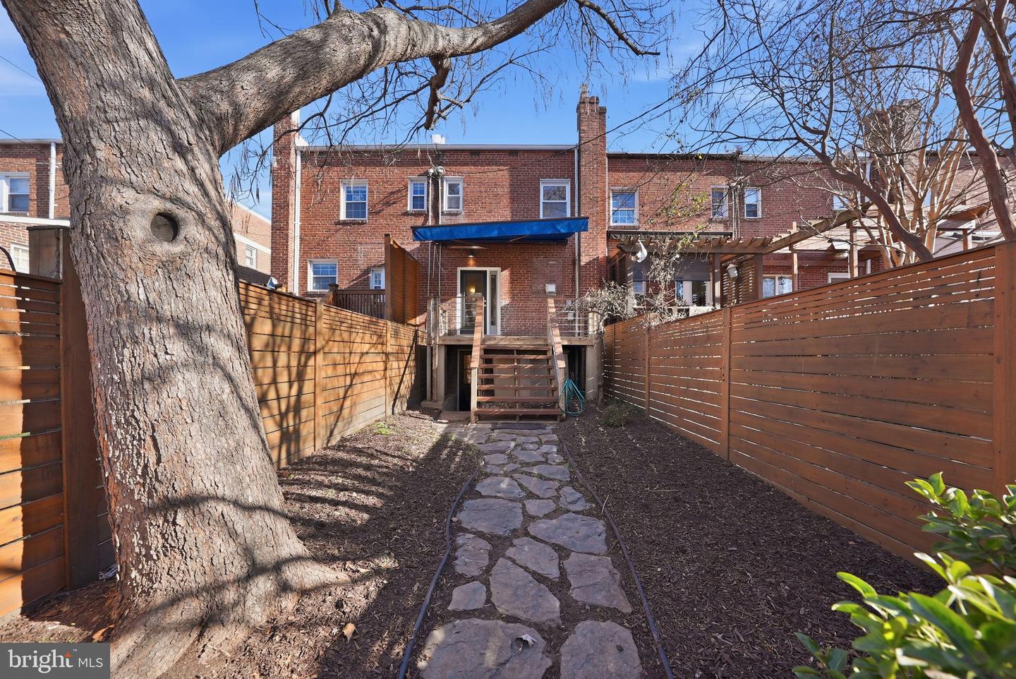 1130 COLONIAL AVE, ALEXANDRIA, Virginia 22314, 2 Bedrooms Bedrooms, ,2 BathroomsBathrooms,Residential,For sale,1130 COLONIAL AVE,VAAX2052162 MLS # VAAX2052162 1130 COLONIAL AVE, ALEXANDRIA, Virginia 22314, 2 Bedrooms Bedrooms, ,2 BathroomsBathrooms,Residential,For sale,1130 COLONIAL AVE,VAAX2052162 MLS # VAAX2052162