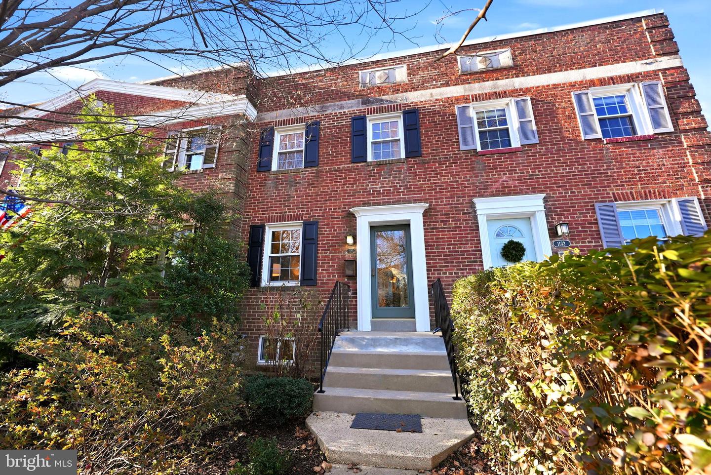 1130 COLONIAL AVE, ALEXANDRIA, Virginia 22314, 2 Bedrooms Bedrooms, ,2 BathroomsBathrooms,Residential,For sale,1130 COLONIAL AVE,VAAX2052162 MLS # VAAX2052162 1130 COLONIAL AVE, ALEXANDRIA, Virginia 22314, 2 Bedrooms Bedrooms, ,2 BathroomsBathrooms,Residential,For sale,1130 COLONIAL AVE,VAAX2052162 MLS # VAAX2052162