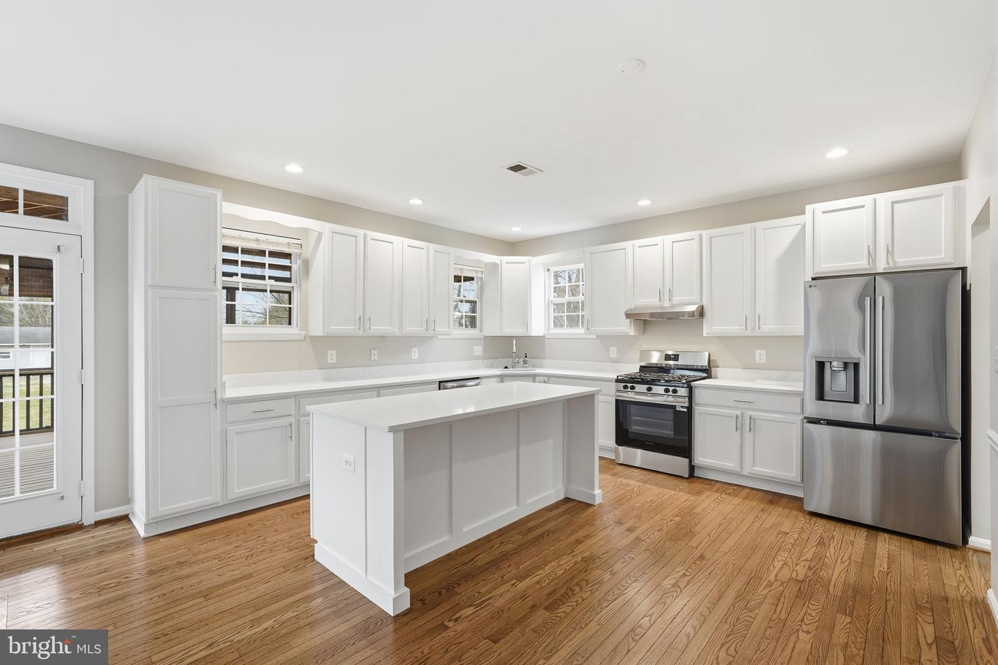 8310 ROLLING RD, MANASSAS, Virginia 20110, 6 Bedrooms Bedrooms, ,3 BathroomsBathrooms,Residential,For sale,8310 ROLLING RD,VAPW2108710 MLS # VAPW2108710