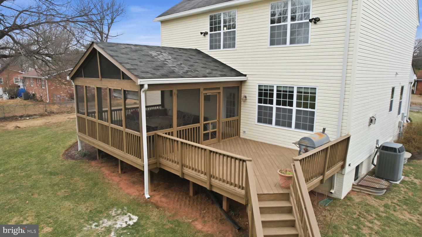 8310 ROLLING RD, MANASSAS, Virginia 20110, 6 Bedrooms Bedrooms, ,3 BathroomsBathrooms,Residential,For sale,8310 ROLLING RD,VAPW2108710 MLS # VAPW2108710