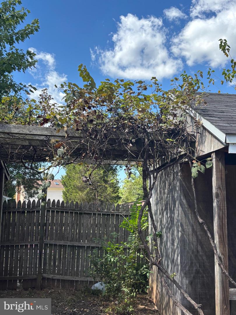 8310 ROLLING RD, MANASSAS, Virginia 20110, 6 Bedrooms Bedrooms, ,3 BathroomsBathrooms,Residential,For sale,8310 ROLLING RD,VAPW2108710 MLS # VAPW2108710