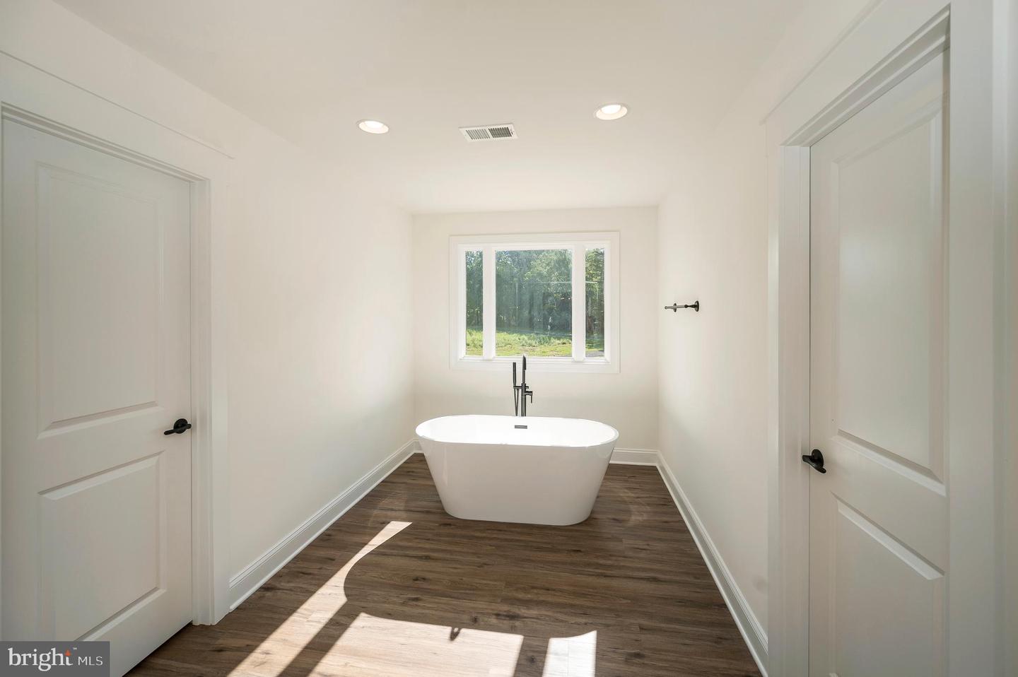 11501 ASBURY RIDGE CT, NOKESVILLE, Virginia 20181, 5 Bedrooms Bedrooms, ,4 BathroomsBathrooms,Residential,For sale,11501 ASBURY RIDGE CT,VAPW2108734 MLS # VAPW2108734