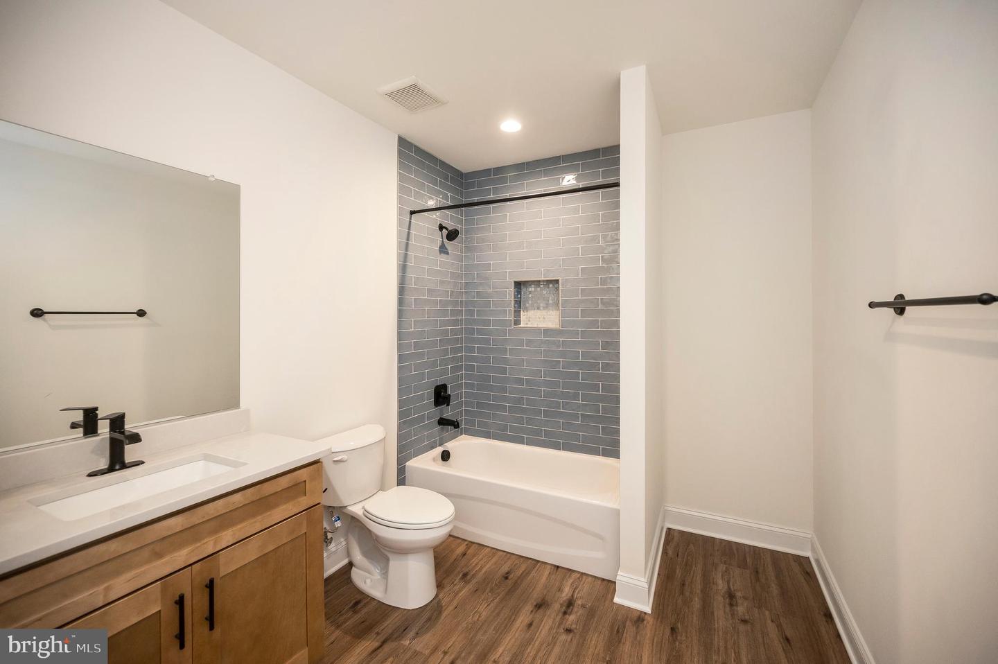 11501 ASBURY RIDGE CT, NOKESVILLE, Virginia 20181, 5 Bedrooms Bedrooms, ,4 BathroomsBathrooms,Residential,For sale,11501 ASBURY RIDGE CT,VAPW2108734 MLS # VAPW2108734