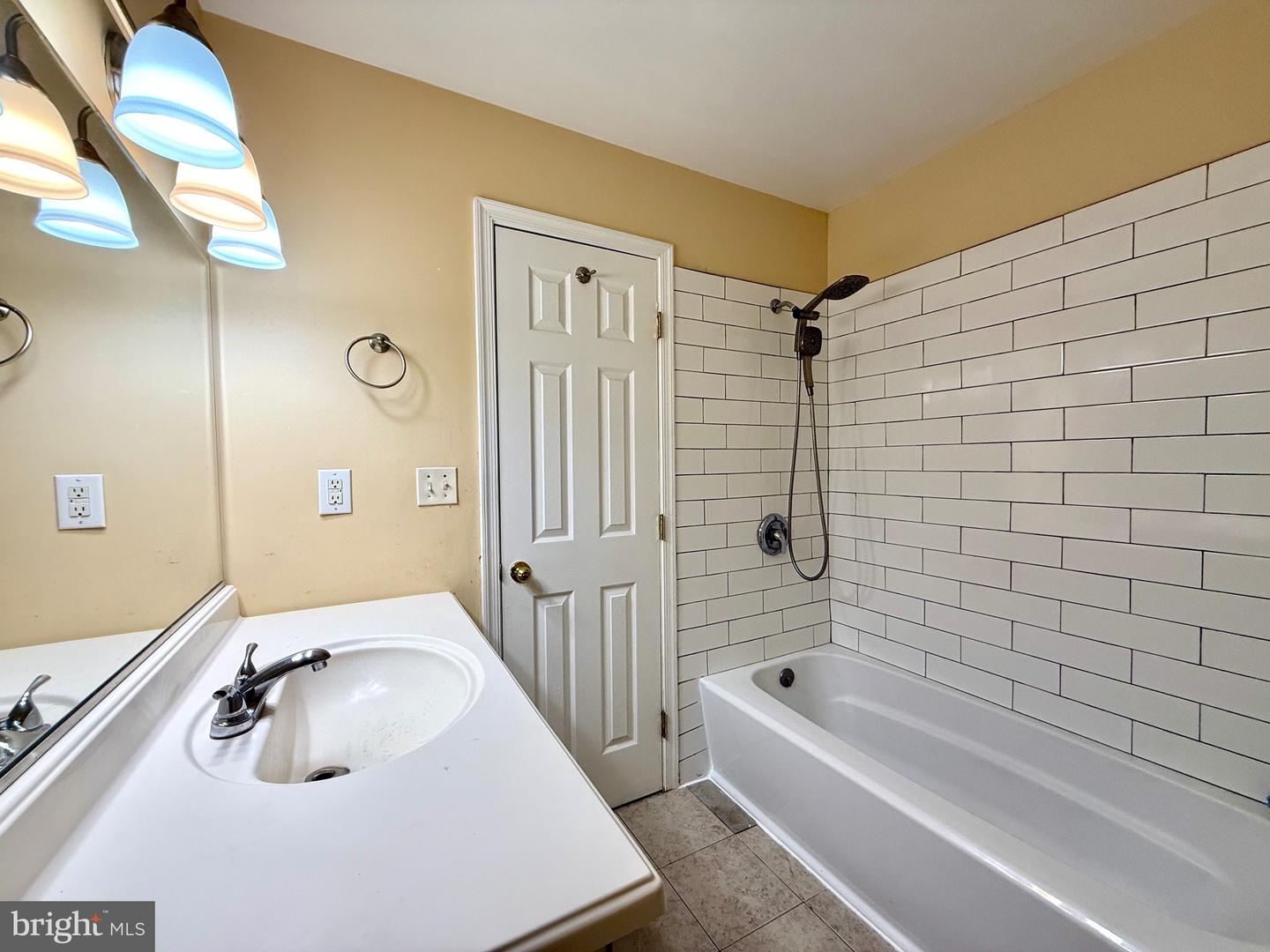 14204 SAINT CLAIR DR, GAINESVILLE, Virginia 20155, 5 Bedrooms Bedrooms, ,3 BathroomsBathrooms,Residential,For sale,14204 SAINT CLAIR DR,VAPW2109058 MLS # VAPW2109058