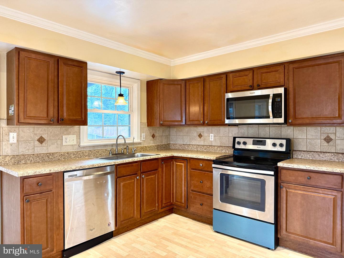 14204 SAINT CLAIR DR, GAINESVILLE, Virginia 20155, 5 Bedrooms Bedrooms, ,3 BathroomsBathrooms,Residential,For sale,14204 SAINT CLAIR DR,VAPW2109058 MLS # VAPW2109058