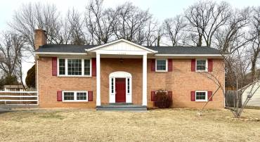 14204 SAINT CLAIR DR, GAINESVILLE, Virginia 20155, 5 Bedrooms Bedrooms, ,3 BathroomsBathrooms,Residential,For sale,14204 SAINT CLAIR DR,VAPW2109058 MLS # VAPW2109058