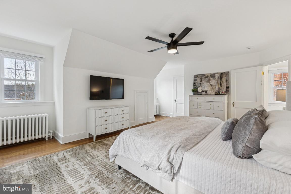 425 N NORWOOD ST, ARLINGTON, Virginia 22203, 3 Bedrooms Bedrooms, ,3 BathroomsBathrooms,Residential,For sale,425 N NORWOOD ST,VAAR2066876 MLS # VAAR2066876