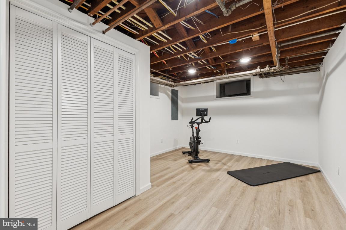 425 N NORWOOD ST, ARLINGTON, Virginia 22203, 3 Bedrooms Bedrooms, ,3 BathroomsBathrooms,Residential,For sale,425 N NORWOOD ST,VAAR2066876 MLS # VAAR2066876