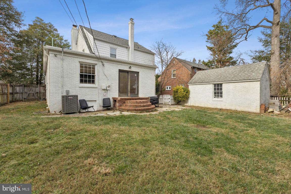 425 N NORWOOD ST, ARLINGTON, Virginia 22203, 3 Bedrooms Bedrooms, ,3 BathroomsBathrooms,Residential,For sale,425 N NORWOOD ST,VAAR2066876 MLS # VAAR2066876