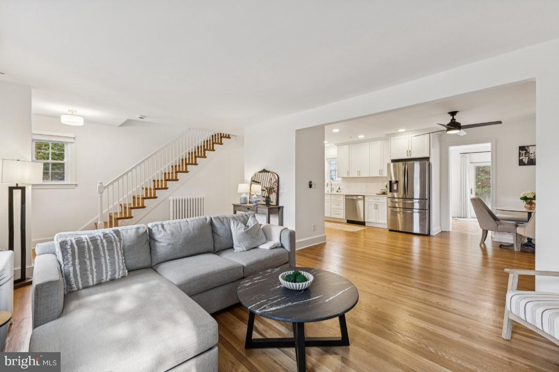 425 N NORWOOD ST, ARLINGTON, Virginia 22203, 3 Bedrooms Bedrooms, ,3 BathroomsBathrooms,Residential,For sale,425 N NORWOOD ST,VAAR2066876 MLS # VAAR2066876