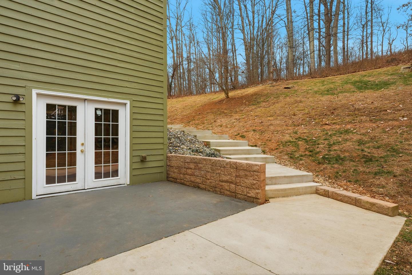 7406 BEAR WALLOW DR, WARRENTON, Virginia 20186, 4 Bedrooms Bedrooms, 12 Rooms Rooms,3 BathroomsBathrooms,Residential,For sale,7406 BEAR WALLOW DR,VAFQ2019902 MLS # VAFQ2019902