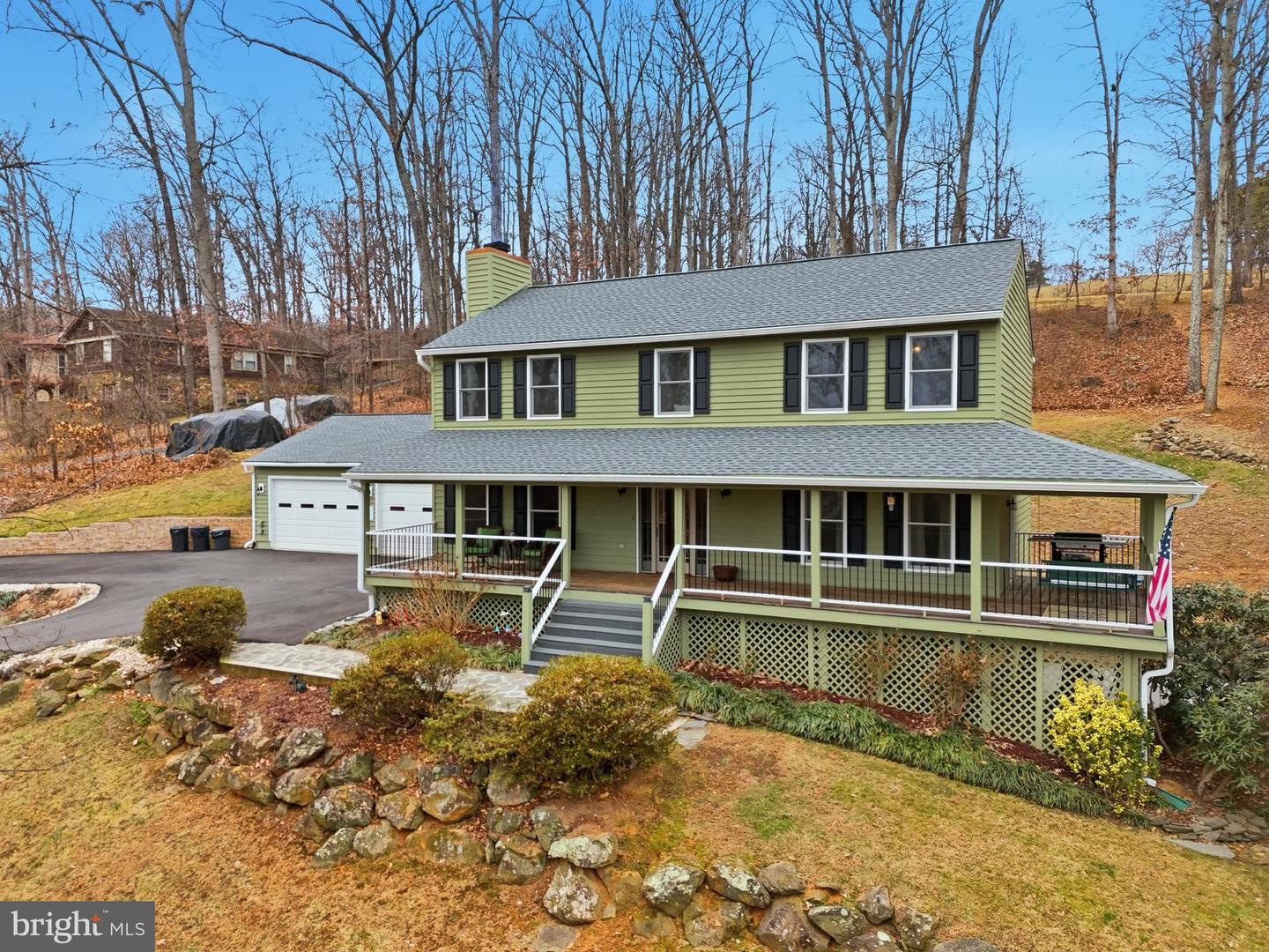 7406 BEAR WALLOW DR, WARRENTON, Virginia 20186, 4 Bedrooms Bedrooms, 12 Rooms Rooms,3 BathroomsBathrooms,Residential,For sale,7406 BEAR WALLOW DR,VAFQ2019902 MLS # VAFQ2019902