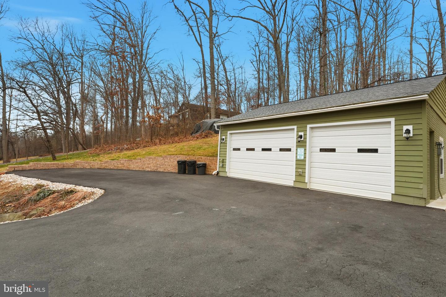 7406 BEAR WALLOW DR, WARRENTON, Virginia 20186, 4 Bedrooms Bedrooms, 12 Rooms Rooms,3 BathroomsBathrooms,Residential,For sale,7406 BEAR WALLOW DR,VAFQ2019902 MLS # VAFQ2019902