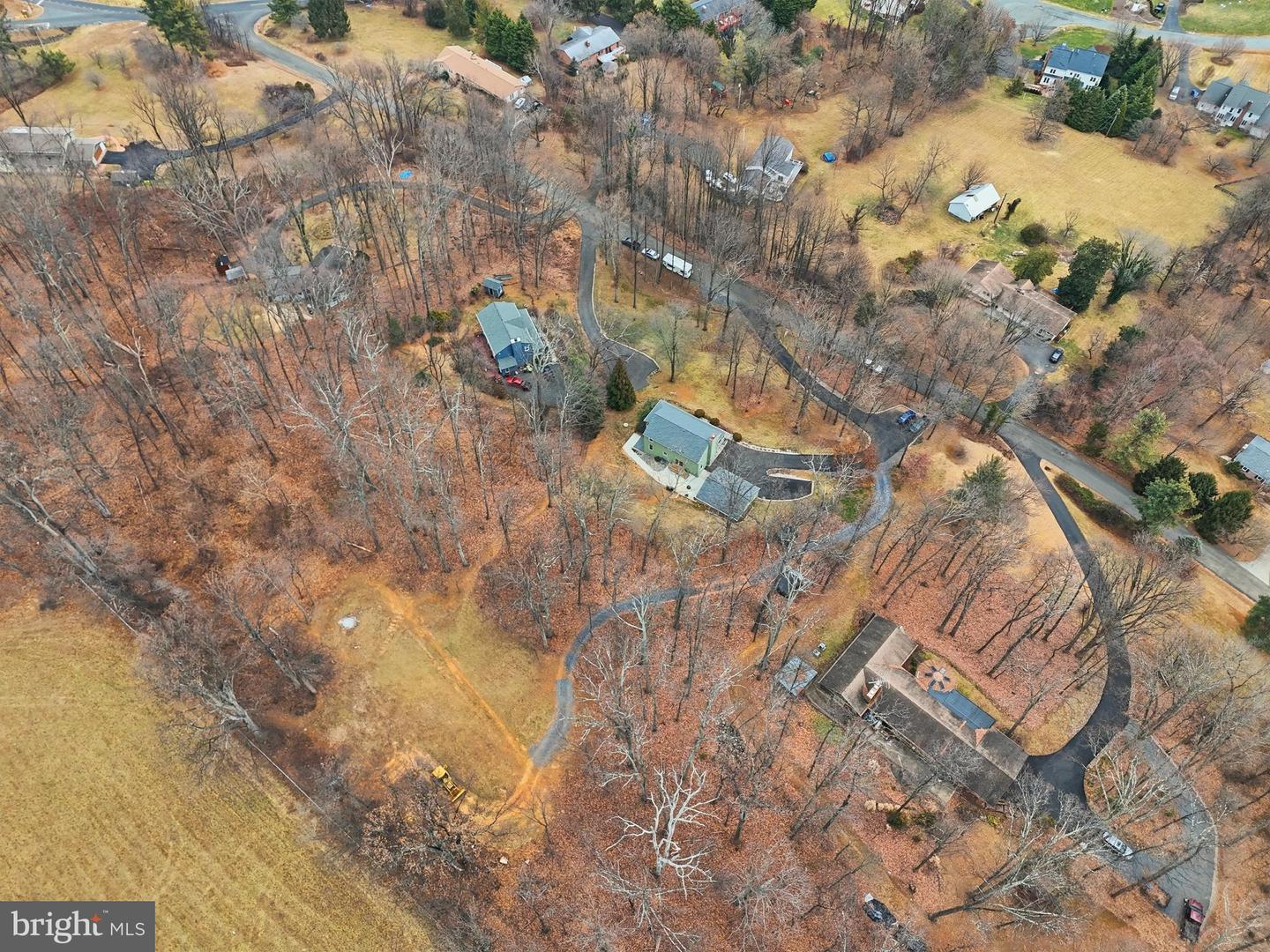 7406 BEAR WALLOW DR, WARRENTON, Virginia 20186, 4 Bedrooms Bedrooms, 12 Rooms Rooms,3 BathroomsBathrooms,Residential,For sale,7406 BEAR WALLOW DR,VAFQ2019902 MLS # VAFQ2019902