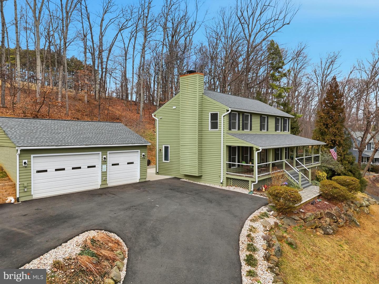 7406 BEAR WALLOW DR, WARRENTON, Virginia 20186, 4 Bedrooms Bedrooms, 12 Rooms Rooms,3 BathroomsBathrooms,Residential,For sale,7406 BEAR WALLOW DR,VAFQ2019902 MLS # VAFQ2019902